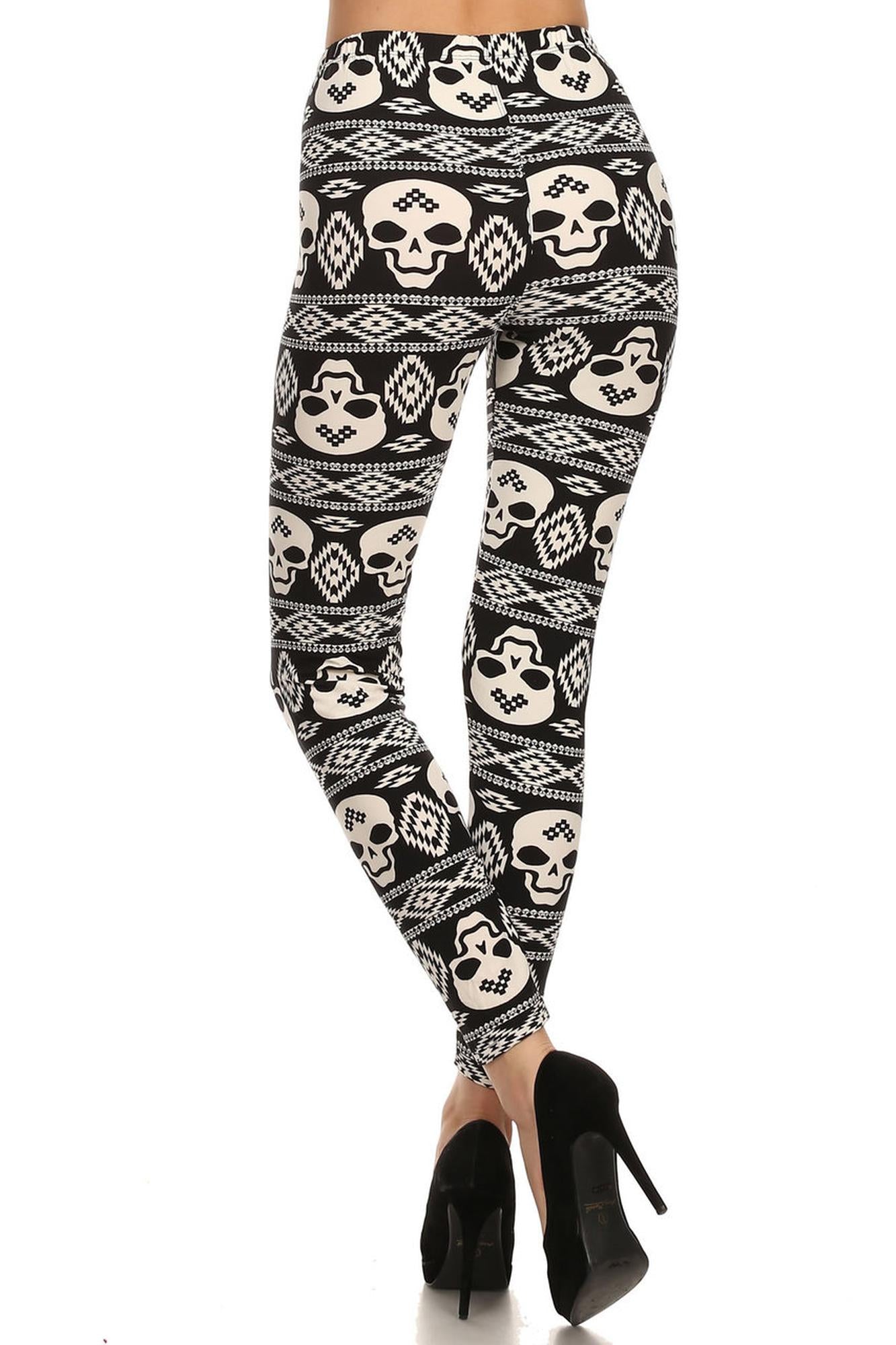 Buttery Soft Skull Tribe Leggings (One Size Regular,Black)