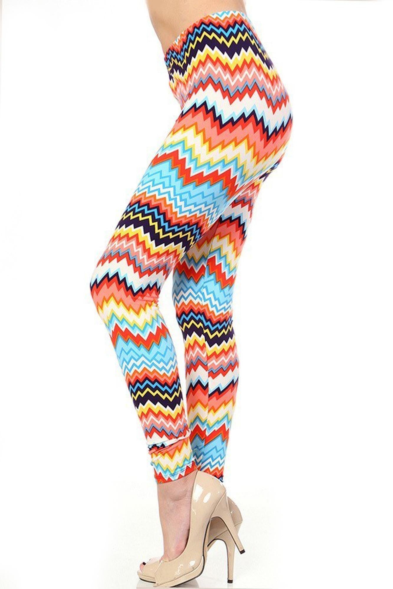 Buttery Soft Colorful Chevron Surprise Leggings (One Size Regular,Yellow)