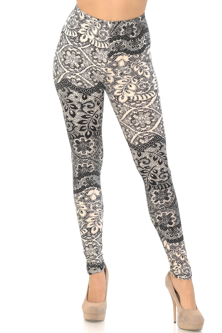 Buttery Soft Cream Leaf Leggings (One Size Regular,Beige)