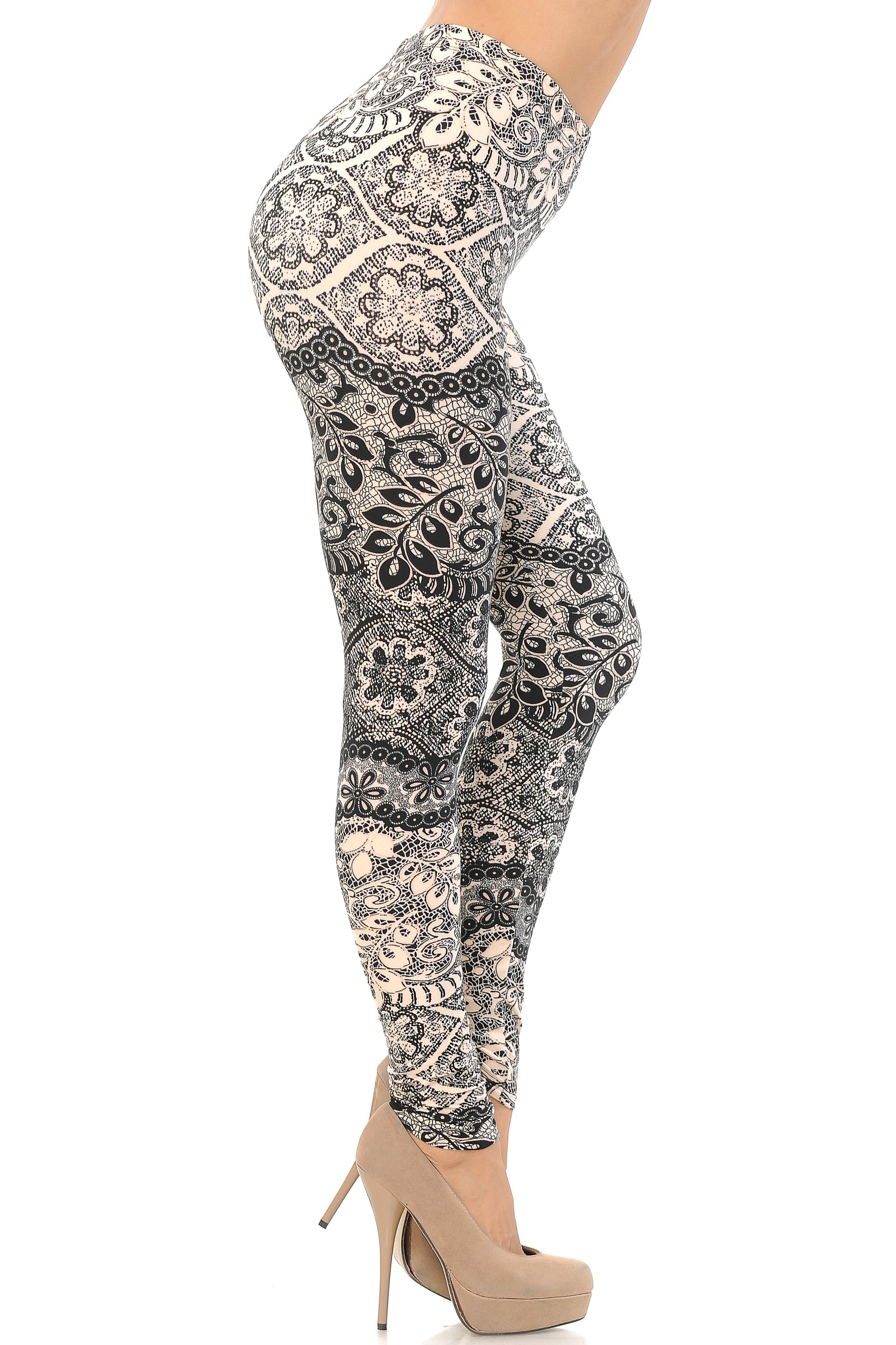 Buttery Soft Cream Leaf Leggings (One Size Regular,Beige)