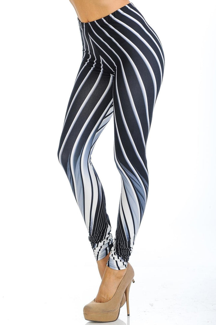 Creamy Soft Contour Body Lines Leggings - Signature Collection (One Size Regular,Black)