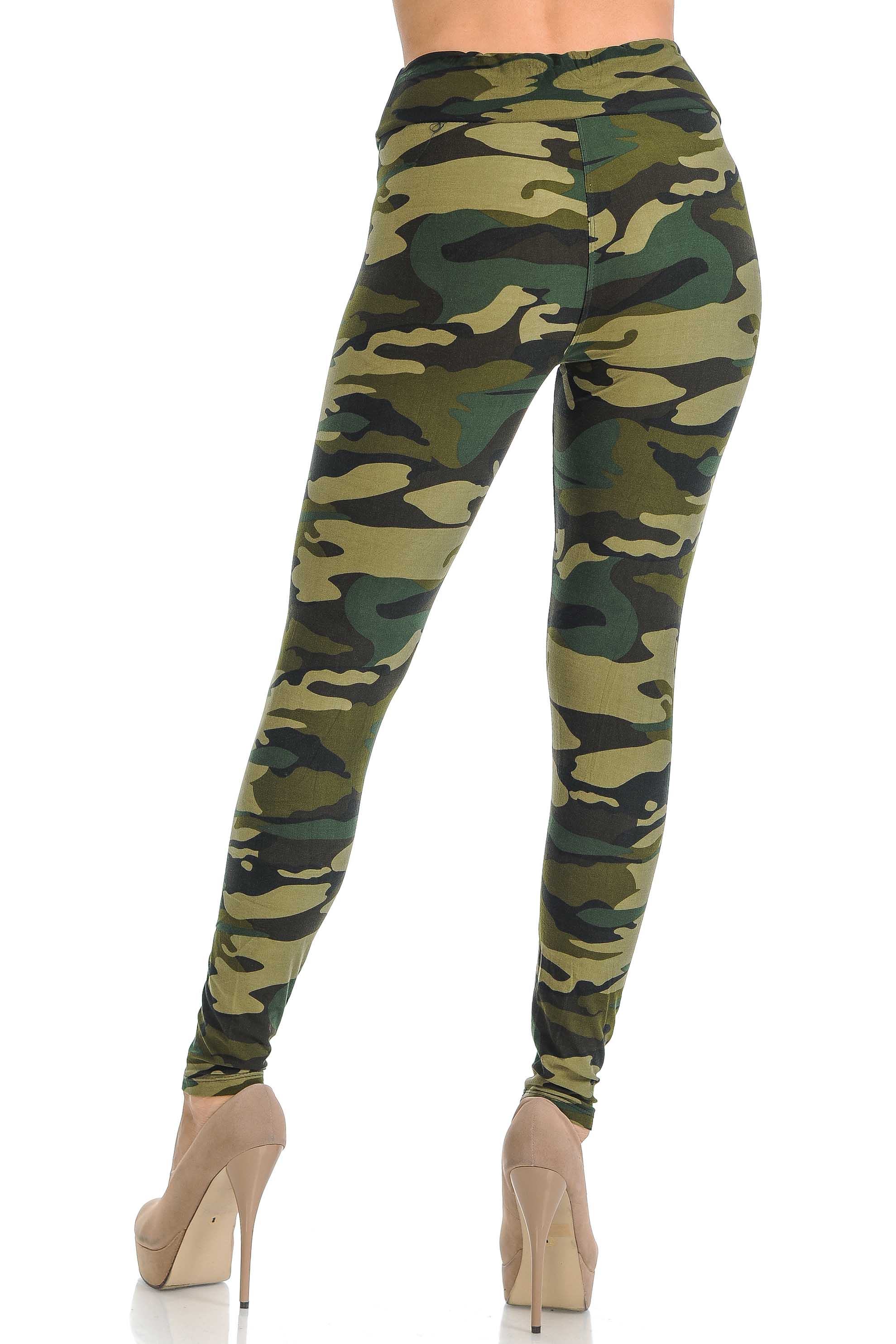 Buttery Soft Green Camouflage High Waisted Leggings - EEVEE (One Size Regular,Green)