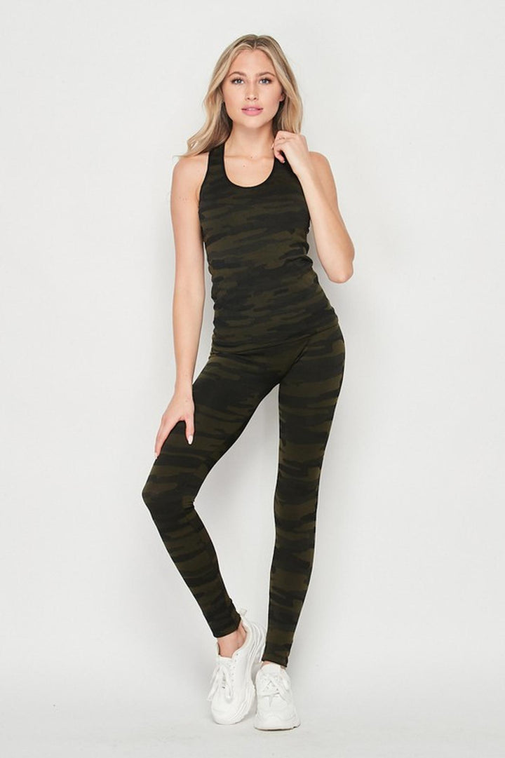2 Piece Seamless Olive Camouflage Tank Top and Legging Set (One Size Regular,Olive)