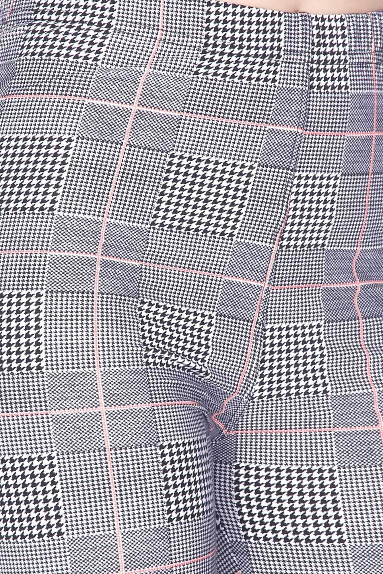 Buttery Soft Coral Accent Glenn Plaid Biker Shorts - 3 Inch Waist Band (One Size Regular,Charcoal)