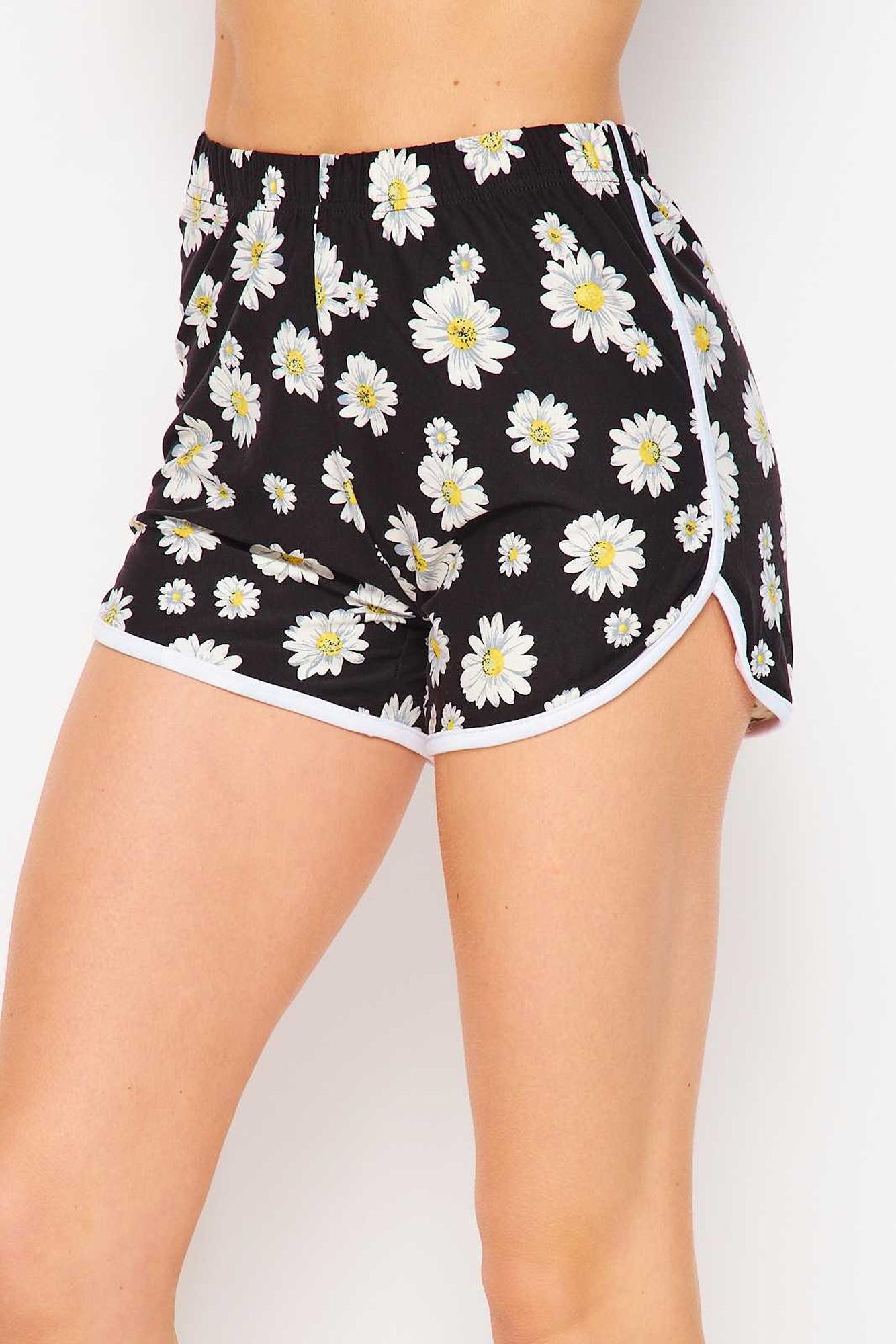 Summer Sport Daisy Dolphin Shorts