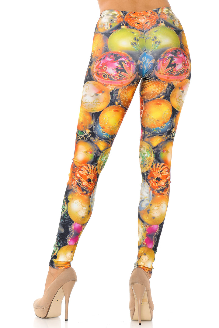 Gorgeous Christmas Ornament Leggings