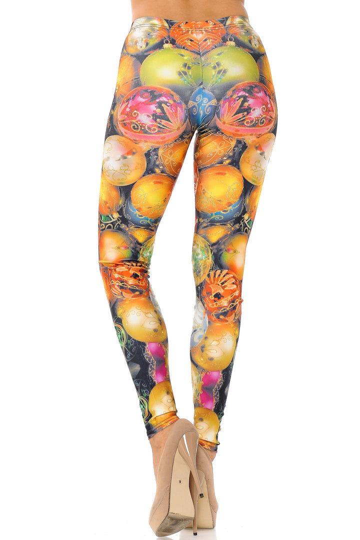 Gorgeous Christmas Ornament Leggings