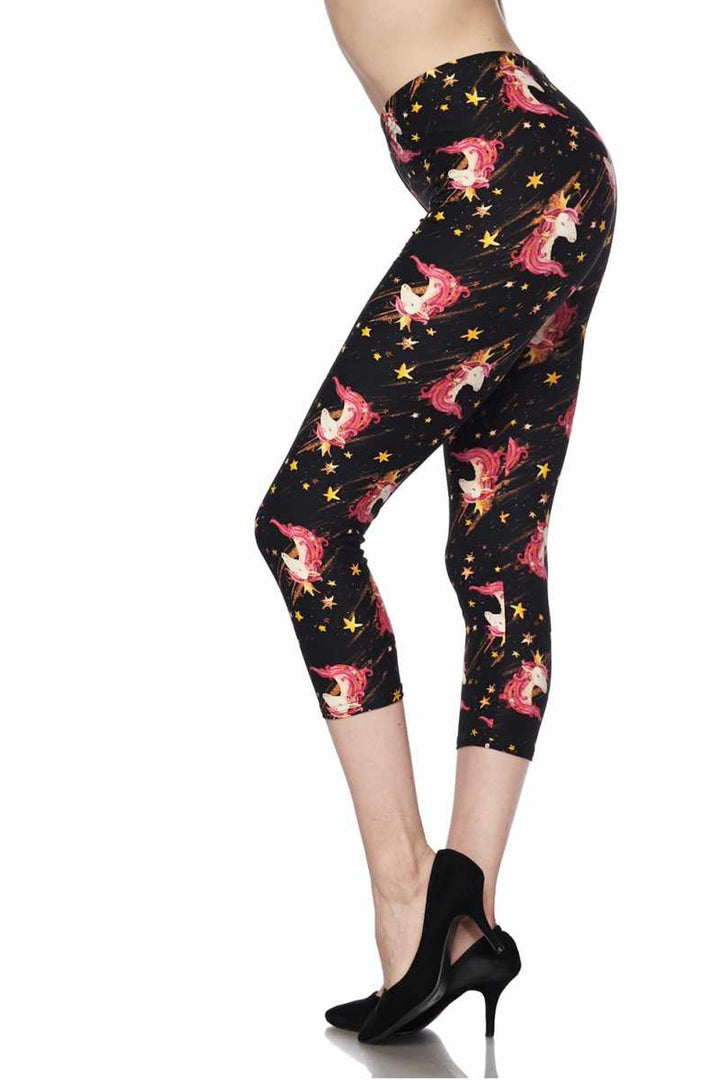 Buttery Soft Twinkle Unicorn Plus Size Capris (One Size Plus,Black)