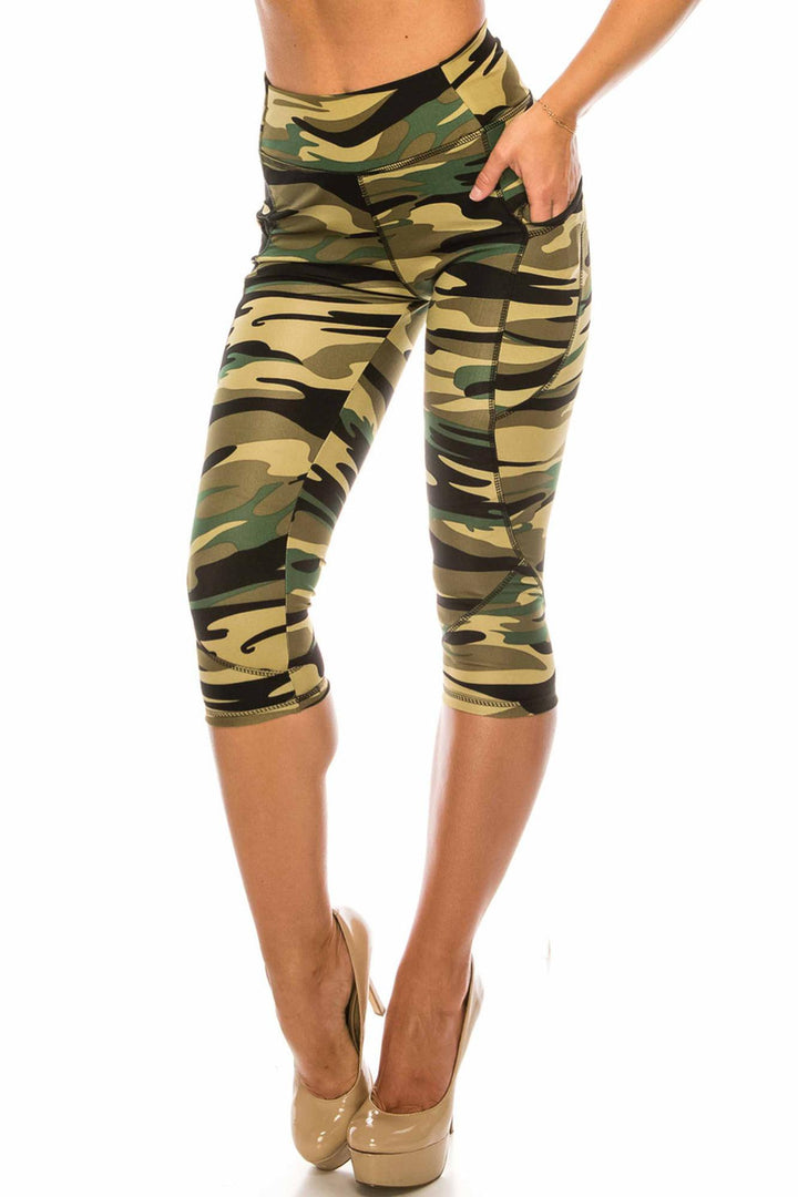 Camouflage High Waisted Sport Capris with Pockets
